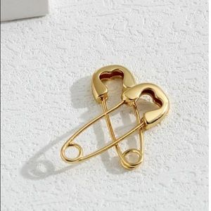 🌸Safety Pin Earrings 18k gold plated🌸🌸🌸🌸